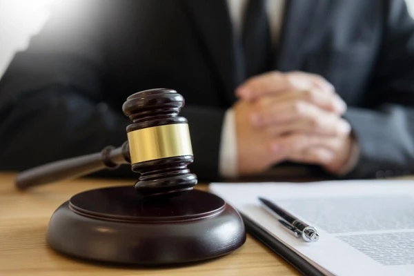 Чотирьох посадовців судитимуть за заволодіння 10,5 млн грн на закупівлях для сил оборони